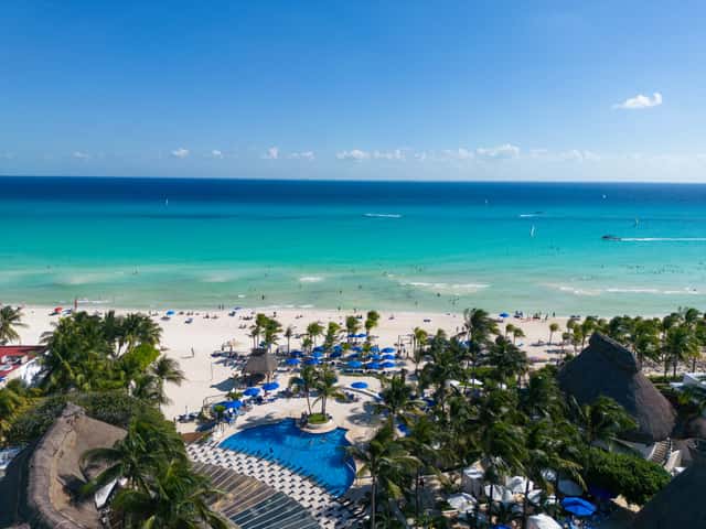 The Reef Playacar