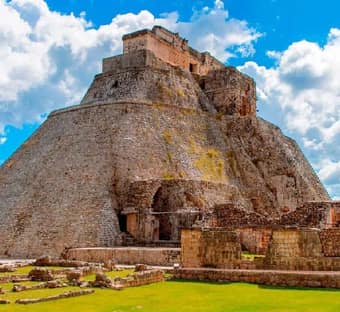 Tour Privado Uxmal Zona Arqueológica