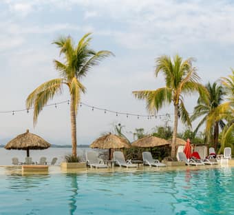Hotel Rojo Manglar