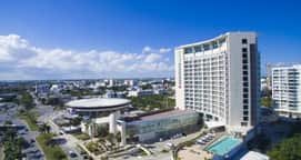 Krystal Urban Cancún