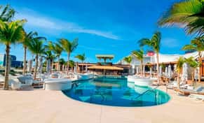 Hotel Bahama Bay Pool Club con day pass