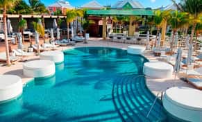 Hotel Bahama Bay Pool Club con day pass