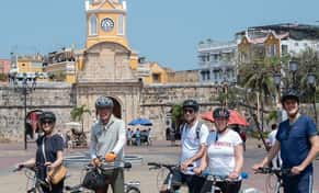 Hotel Cartagena Walking & Bike Tours con day pass