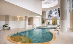 Hotel Four Points by Sheraton Tequendama, Bogota con day pass