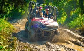 Hotel Buggies & Ziplines Combo con day pass