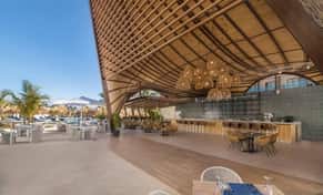 Hotel Serenade All Suites, Adults Only Resort con day pass