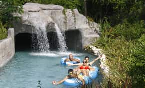 Hotel Tour Splash of Emotions con day pass