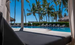 Hotel TRIBE RESORTS con day pass