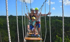 Hotel Tour Zipline Mega Splash con day pass