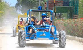 Hotel Doble AAAdventure Buggys y Catamaran con day pass