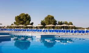 Hotel Globales Samoa con day pass