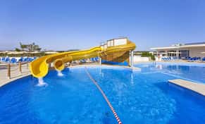 Hotel Globales Samoa con day pass