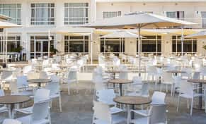 Hotel Globales Condes de Alcudia con day pass