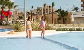 Hotel Magic Sports con day pass