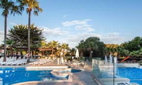 Hotel Globales Maioris con day pass