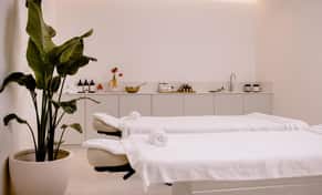Hotel THE FLAG Costa del Sol Marbella, Estepona con day pass