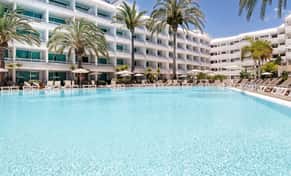 Hotel Akeah Broncemar con day pass