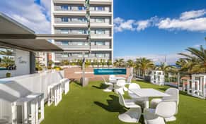 Hotel Occidental Atenea Mar - Adults Only con day pass