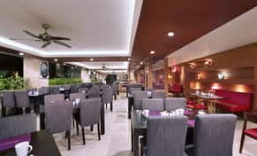 Hotel Quest San Hotel Denpasar con day pass