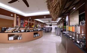 Hotel Quest San Hotel Denpasar con day pass