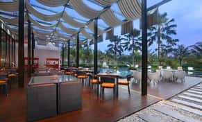Hotel Harper Purwakarta con day pass