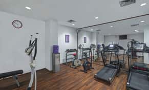 Hotel Quest Hotel Darmo Surabaya con day pass