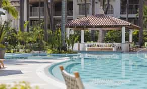 Hotel Krystal Grand Puerto Vallarta  con day pass