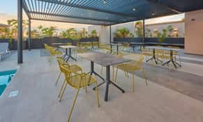 Hotel City Express Plus by Marriott Mazatlan con day pass