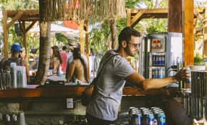Hotel Mayan Monkey Isla Mujeres | Hotel Beach Front con day pass
