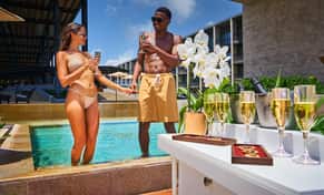 Hotel Devossion By Live Aqua Playa del Carmen con day pass