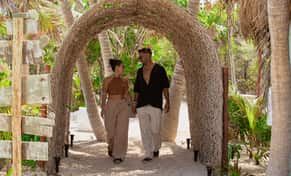 Hotel Punta Venado Beach Club by Cancún Adventures con day pass