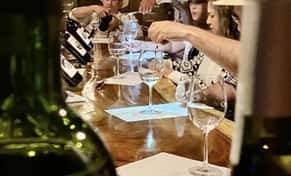 Hotel Cata Sensorial VIP en bodega de barricas con day pass