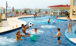 Hotel All Ritmo Cancún Resort & Waterpark con day pass