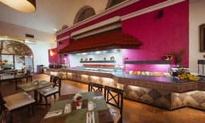 Hotel All Ritmo Cancún Resort & Waterpark con day pass