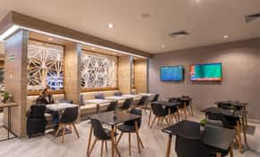 Hotel Mera VIP Lounges Terminal 4 con day pass