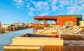 Hotel Aloft Playa del Carmen con day pass
