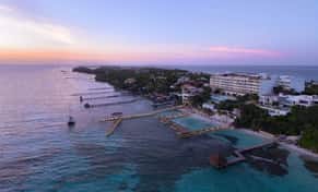 Hotel Impression Isla Mujeres by Secrets con day pass