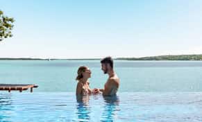 Hotel Cristalino Lagoon Front Hotel, Restaurant & Spa con day pass