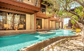 Hotel AWA Hotel Boutique con day pass