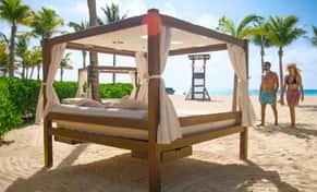 Hotel Royal Hideaway Playacar con day pass