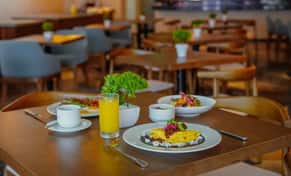 Hotel Villa Mercedes Merida, Curio Collection by Hilton con day pass