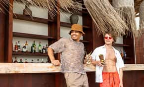 Hotel Ennea Beach Club by Hyatt Vivid Grand Island con day pass