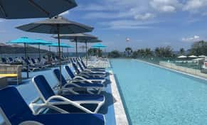 Hotel Hotel Clover Patong Phuket con day pass