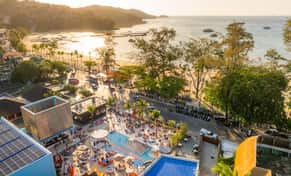 Hotel Courtyard By Marriott Phuket, Patong Beach Resort con day pass