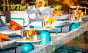 Hotel Courtyard By Marriott Phuket, Patong Beach Resort con day pass