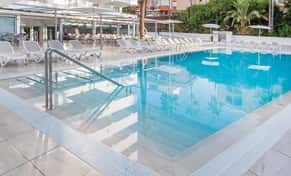 Hotel zzzGlobales Panamá con day pass
