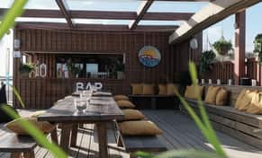 Hotel zzzFeelviana con day pass