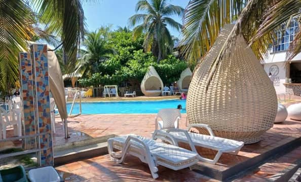 Hotel Hotel Tropical Inn con day pass