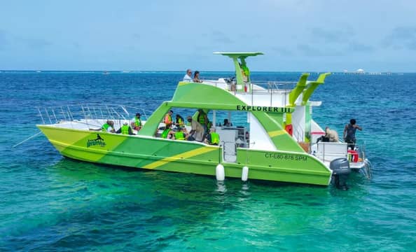 Hotel Tour Catamarán Privado con day pass