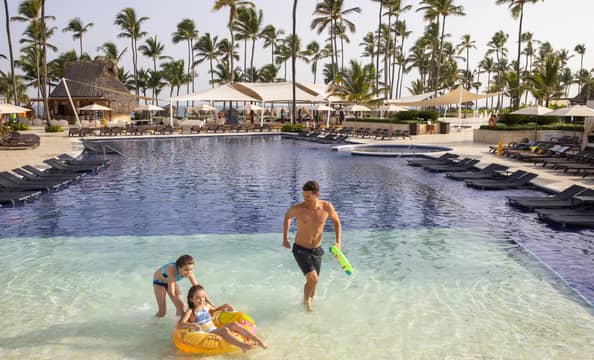 Hotel Royalton Punta Cana, An Autograph Collection All-Inclusive Resort & Casino con day pass